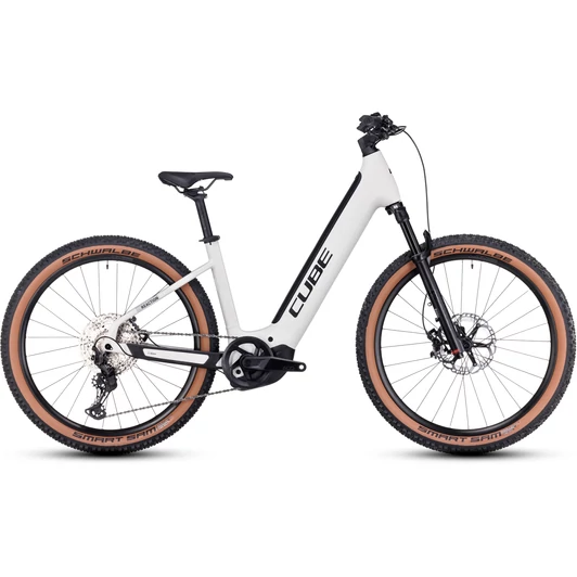 CUBE REACTION HYBRID SLT 750 27.5 EASY ENTRY SILVER´N´CREAM UNISEX ELEKTROMOS MTB KERÉKPÁR 2023